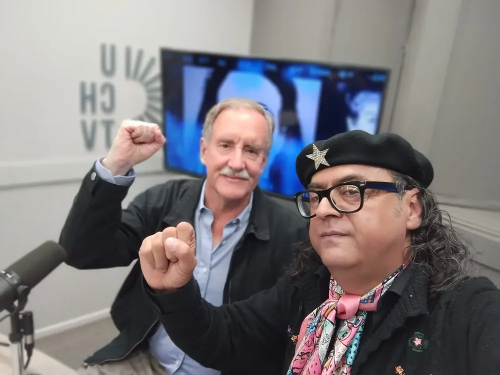 Victor Hugo Robles-y-Eduardo Artes