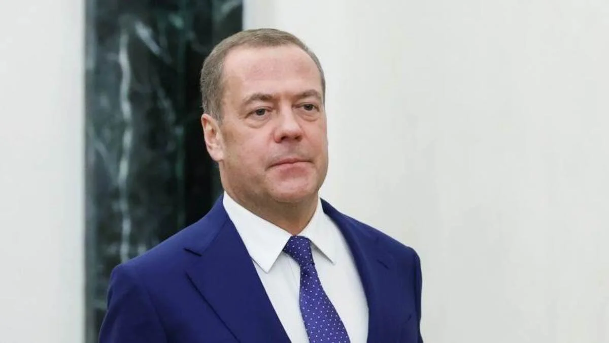 Dmitry Medvedev /K R E M L I N P O O L