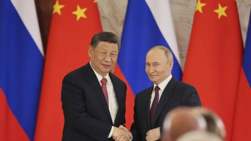 Xi Jinping, saludó a su homólogo ruso, Vladimir Putin