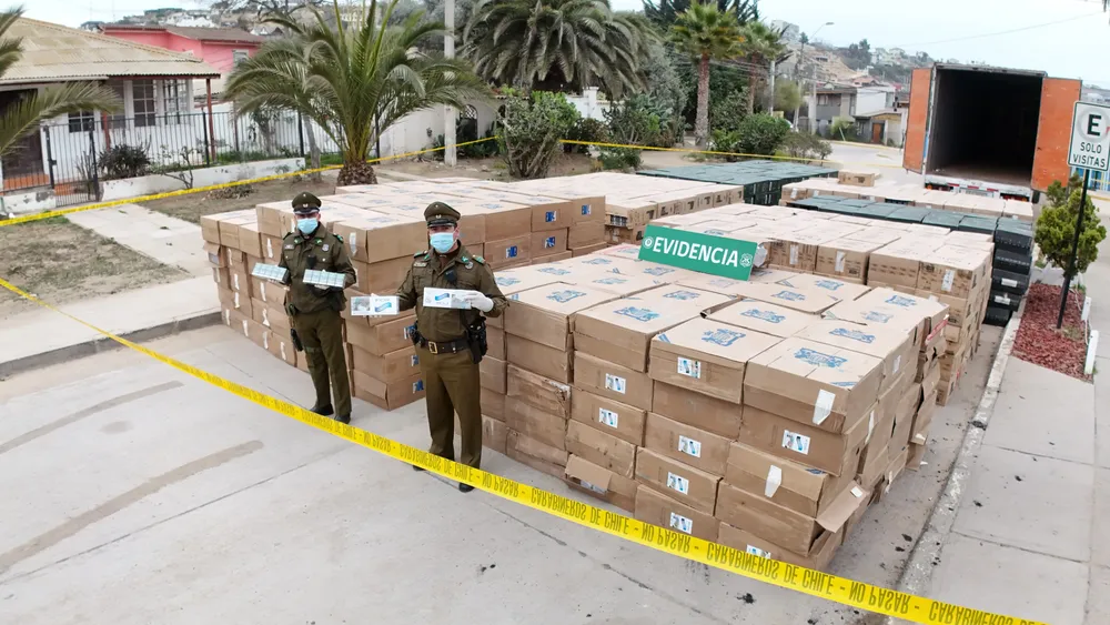 Carabineros concreta tercer decomiso multimillonario de cigarros