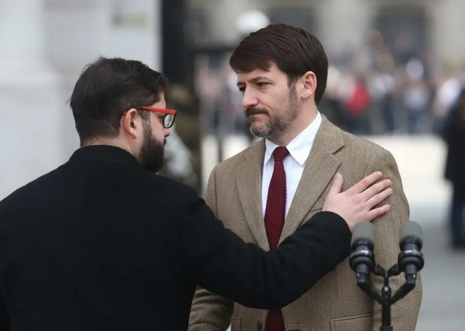 Presidente Boric y Pardow The Times en Español 