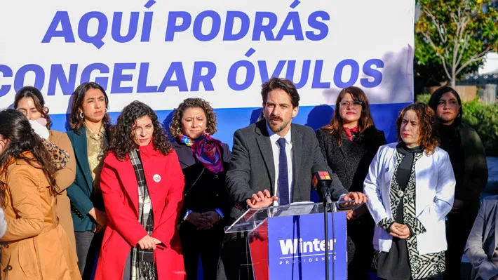 Gonzalo Winter, lanzó este martes el plan "Chile Nace Contigo"