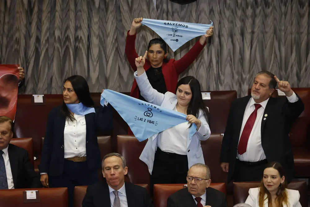 Partido Social Cristiano, Sara Concha y Francesca Muñoz