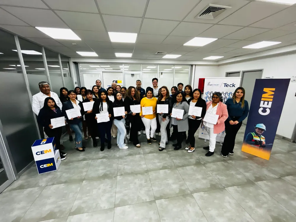 Mujeres de Tarapacá se abren camino en la gran minería con programa pionero de formación