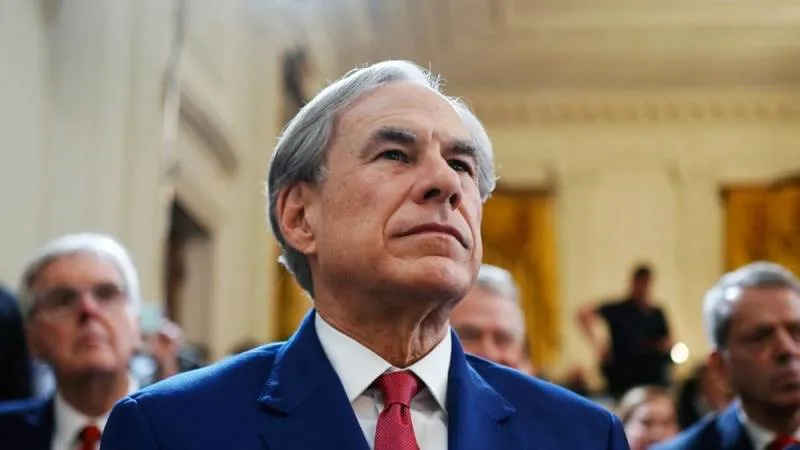 Greg Abbott 📷 EPA-EFE/BONNIE CASH / POOL