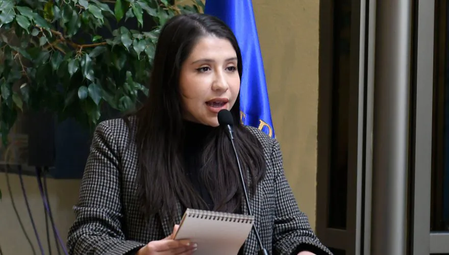 25-141205_nb8s_Consuelo-Veloso-Frente-Amplio-880x500