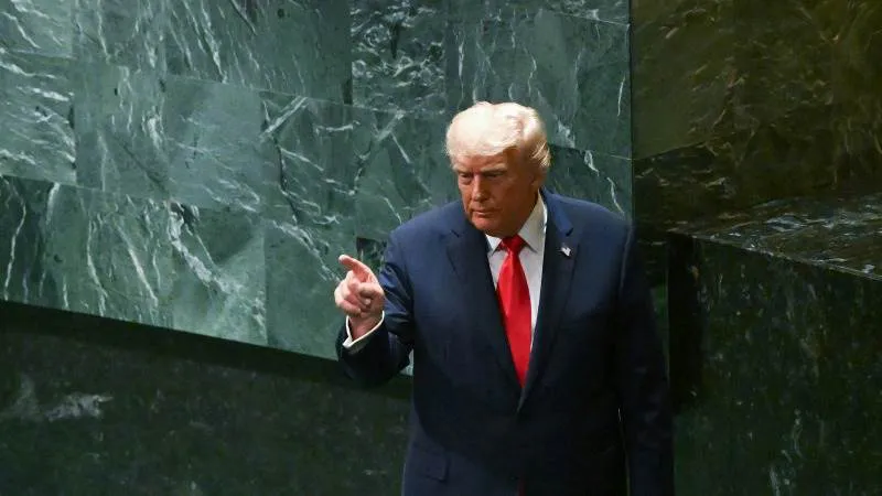Donald Trump E P A / L U K A S O C H