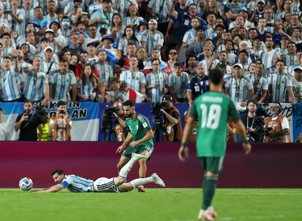 (SP)U.S.-KANSAS+CITY-FOOTBALL-FIFA+WORLD+CUP-GROUP+J-ARG+VS+ALGXxjpbeE000259_20260617_PEPFN0A001