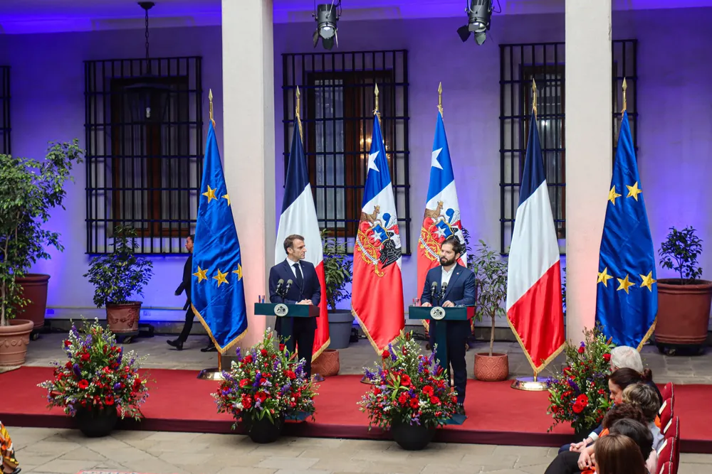 4337f468-b783-49a8-a35c-75087ff5ed04