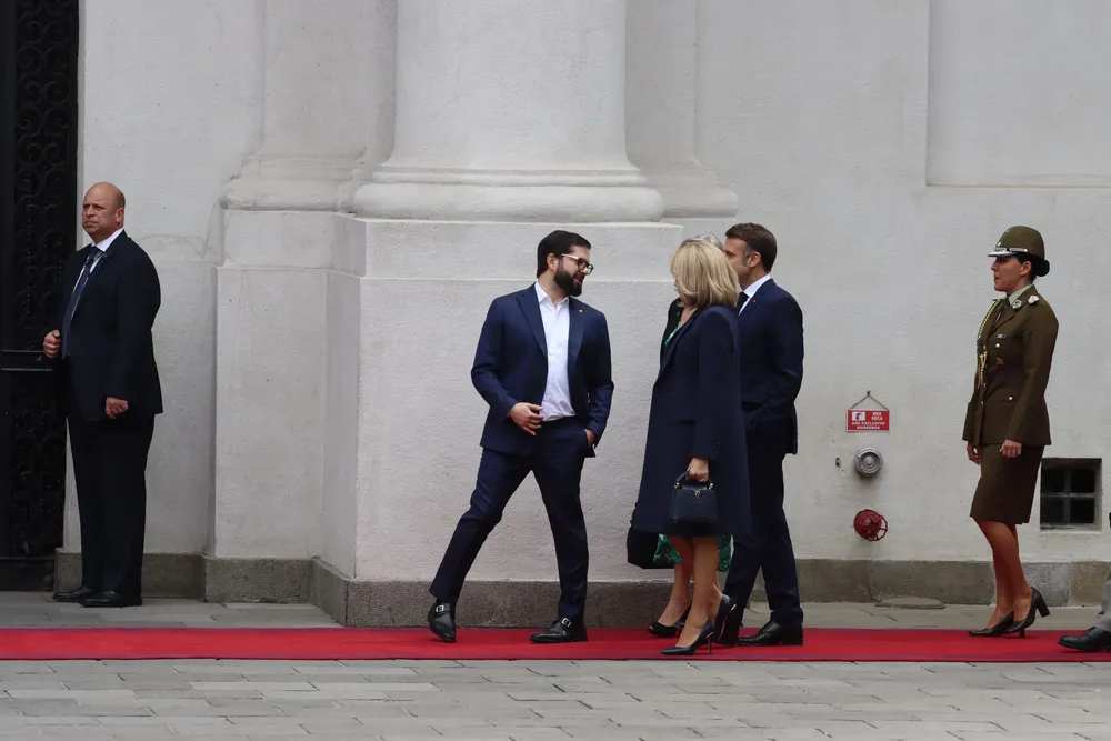 dbe6d34b-c16b-40ab-b201-0e6aff55bb14