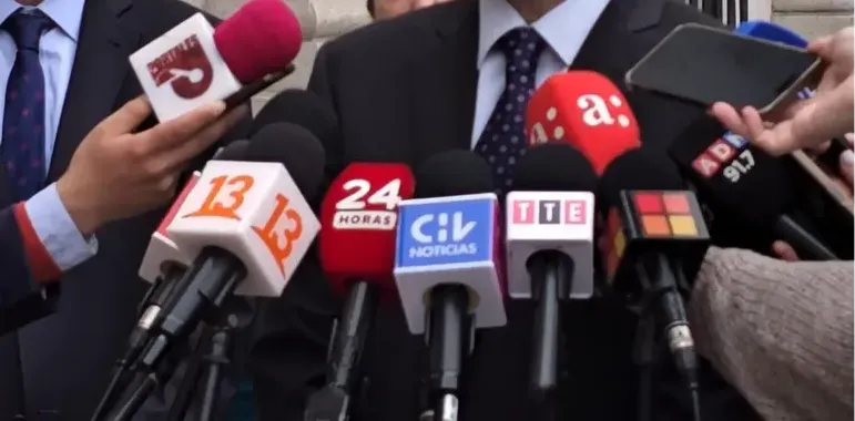 Micrófono de The Times en Español (TTE)