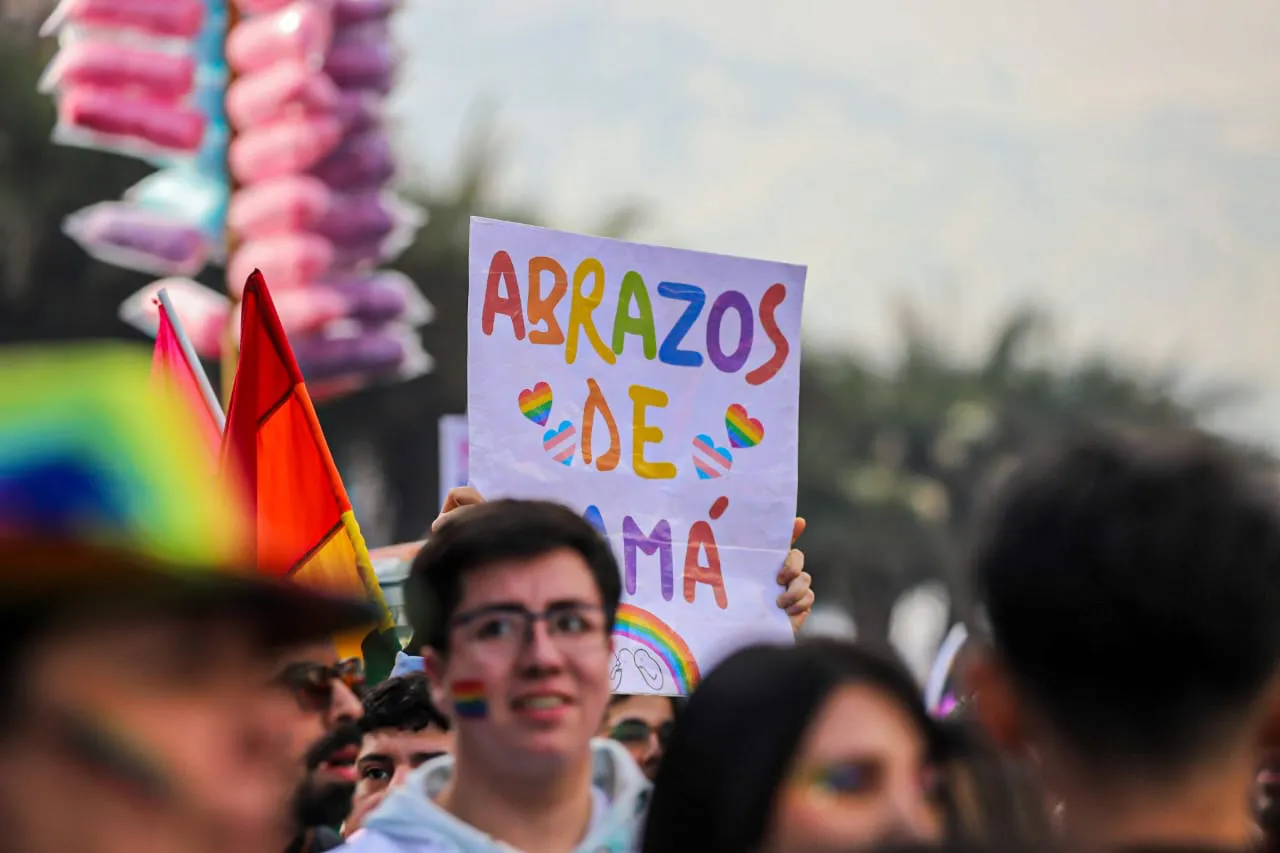 c3dadf62-b52b-4cc9-9d37-624b624b88c3