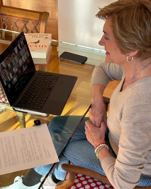 2025.06.22 ENCUENTRO DE MATTHEI CON MUJERES