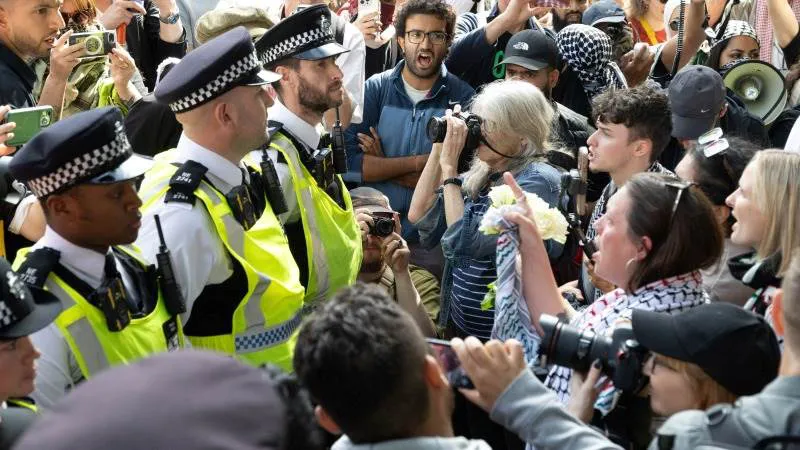 Unite the Kingdom E P A / T A Y F U N S A L C I