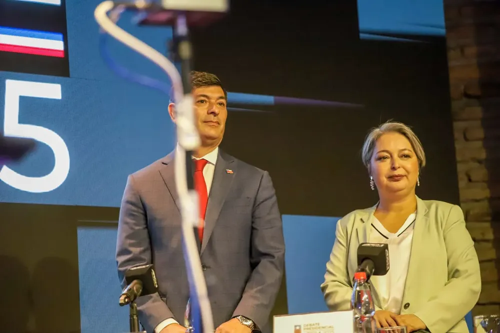 Franco Parisi y Jeannette Jara