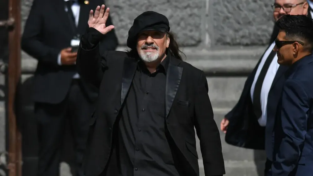 miguel piñera internado en temuco.jpg