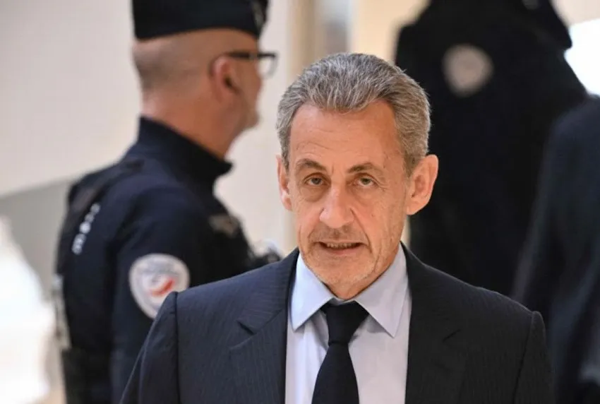 El “luto” de Nicolas Sarkozy para entrar en prisión