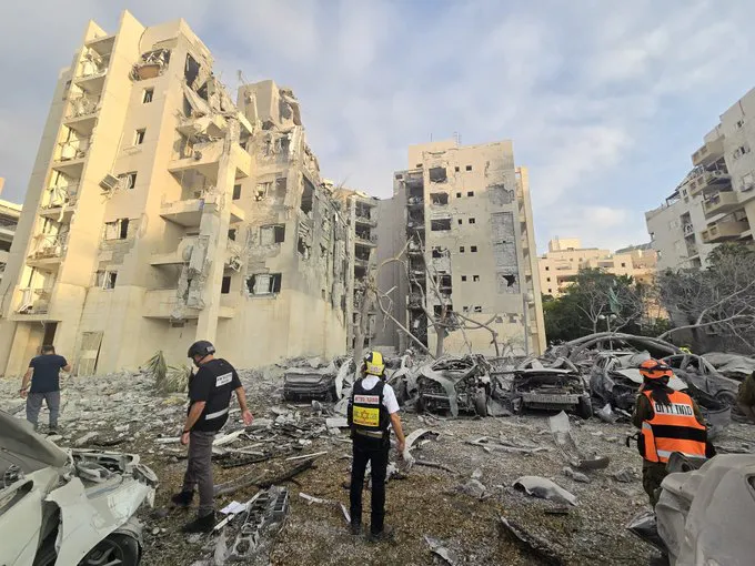 Misil iraní en Beersheba deja cinco muertos y 20 heridos