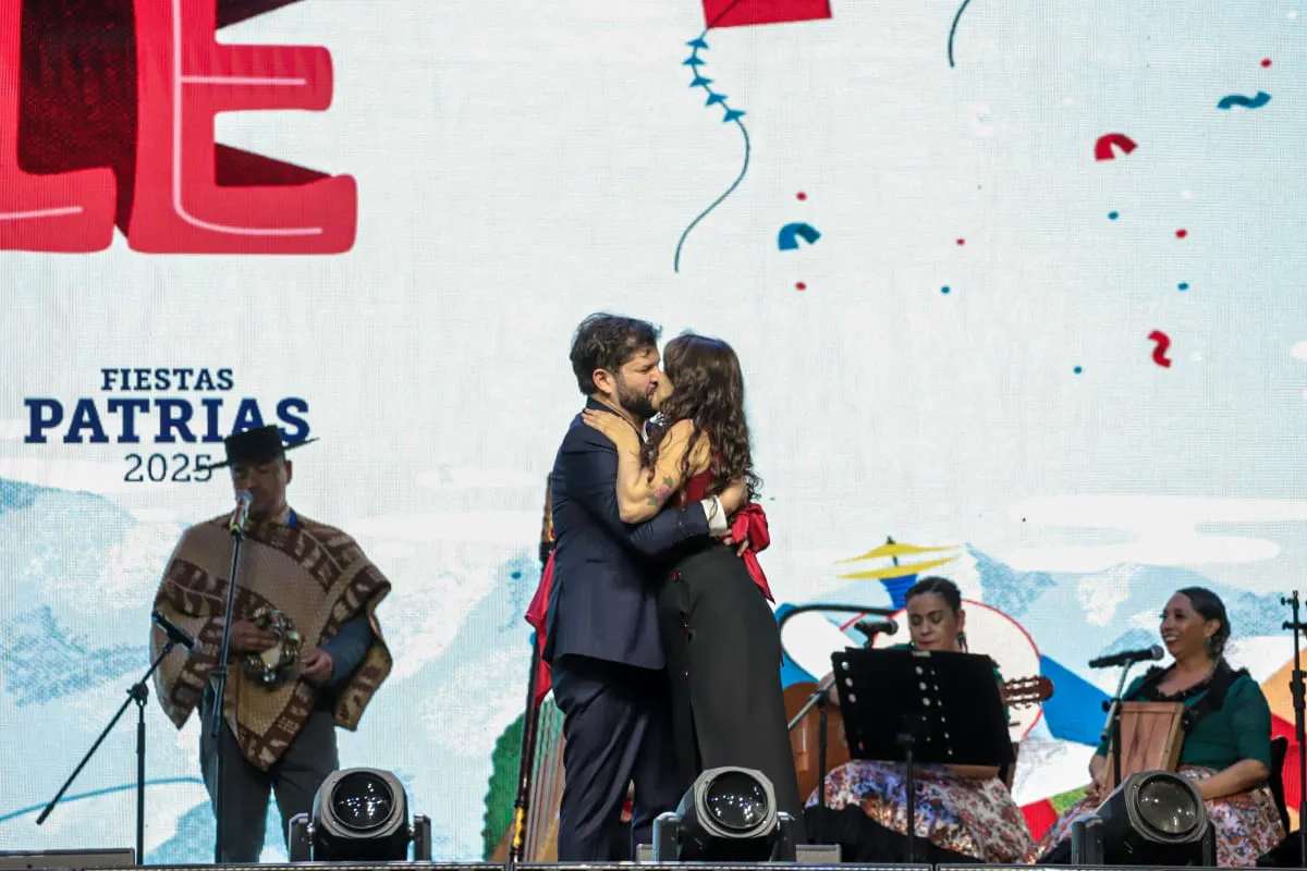 Presidente Boric y Paula Carrasco