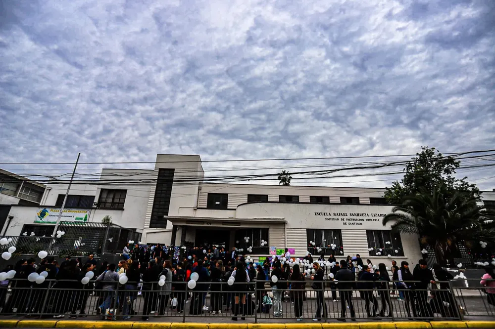 9895dd12-d7b3-4d7c-b84f-71b9bdf33b87