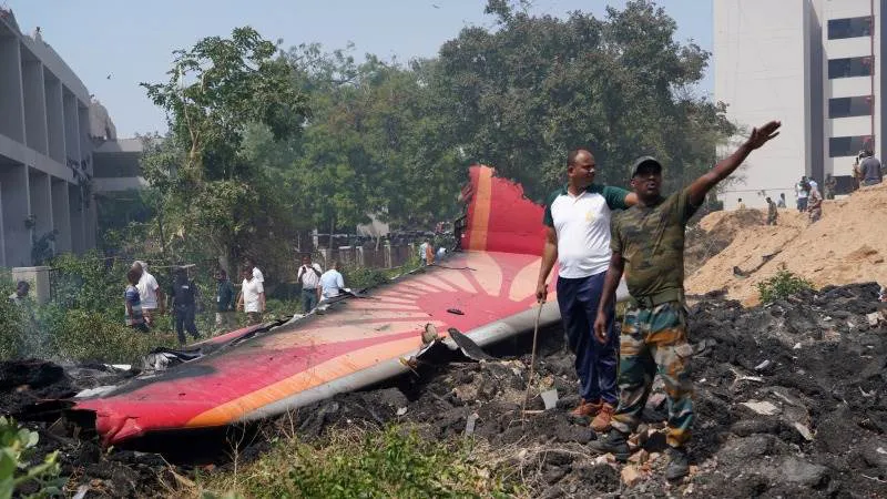 Air India 241 de 242 pasajeros muertos