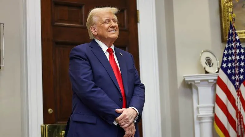 Donald Trump 📷 E P A - E F E / A A R O N S C H W A R T Z / P O O L