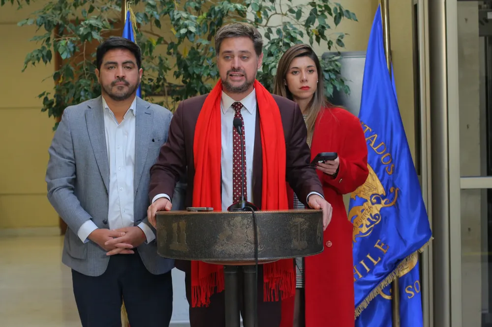 Daniel Manouchehri, Daniella Cicardini y Daniel Melo
