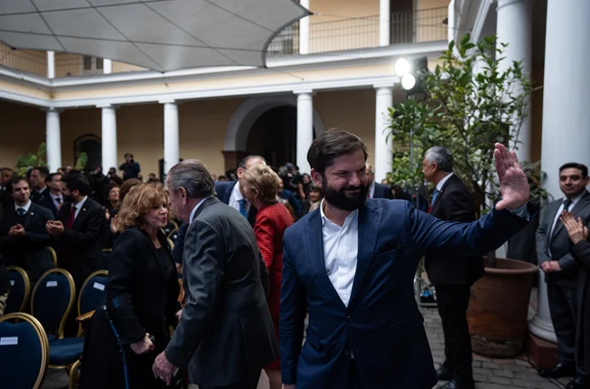 Expresidente Gabriel Boric pronuncia su discurso durante la ceremonia de conmemoración del bicentenario