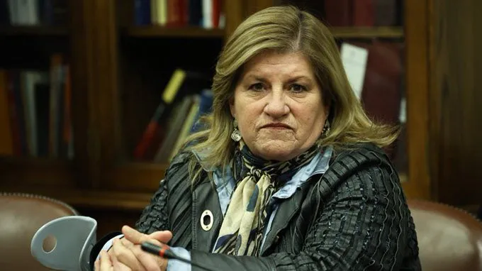Gloria Naveillan