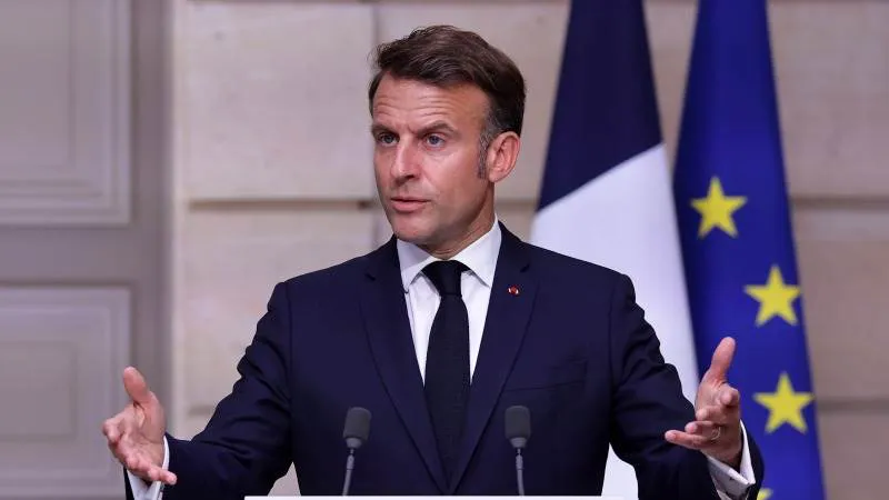 Emmanuel Macron EPA-EFE/CHRISTOPHE PETIT TESSON / POOL