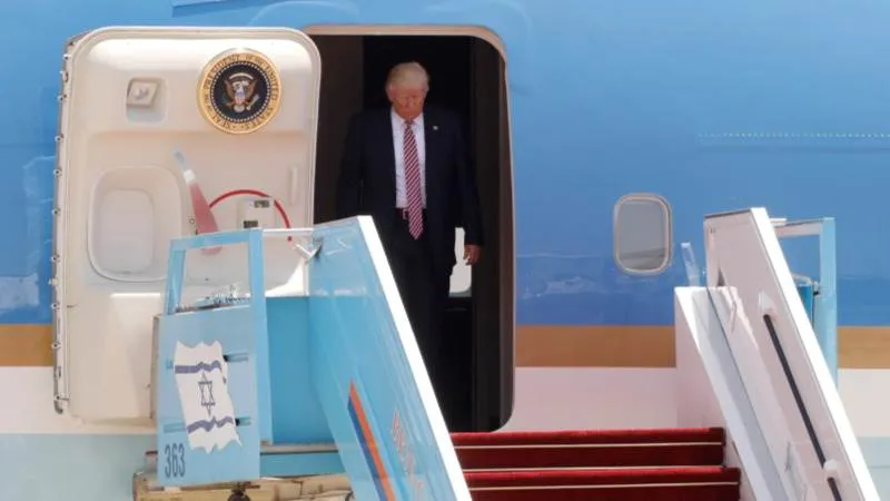Donald Trump EPA / ABIR SULTÁN