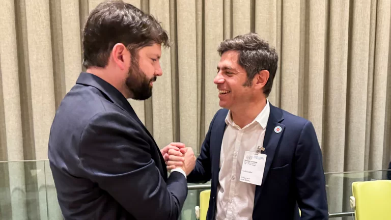Presidente Boric con el gobernador Kicillof.  (Ministerio de Comunicaciones Públicas de Argentina)