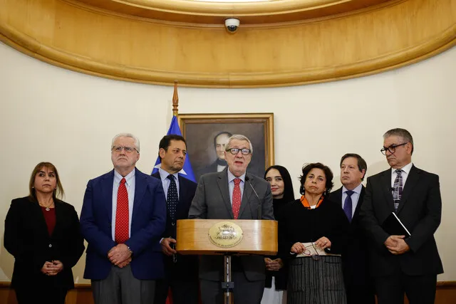 Alberto van Klaveren, Mario Marcel, y Aurora Williams Agencia Uno