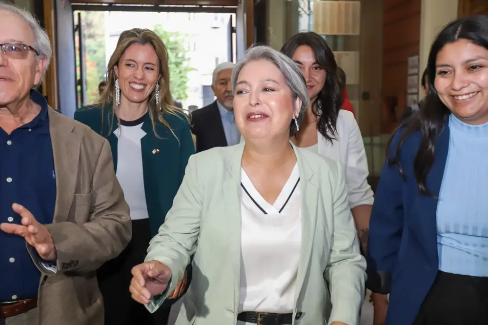 Jeannette Jara Fotógrafo Cristian Daniel González Henríquez para The Times en Español