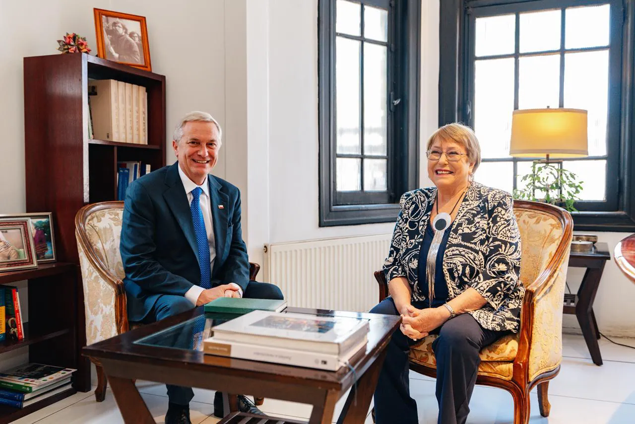 José Antonio Kast se reúne con Michelle Bachelet Cedida OPE