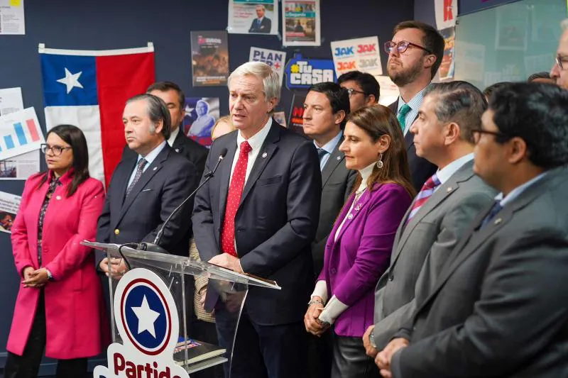 Kast presenta su Plan Implacable