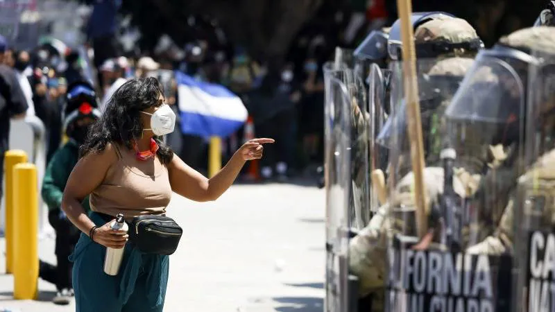 Guardia Nacional en Los Ángeles 📷 Guardia Nacional en Los Ángeles
