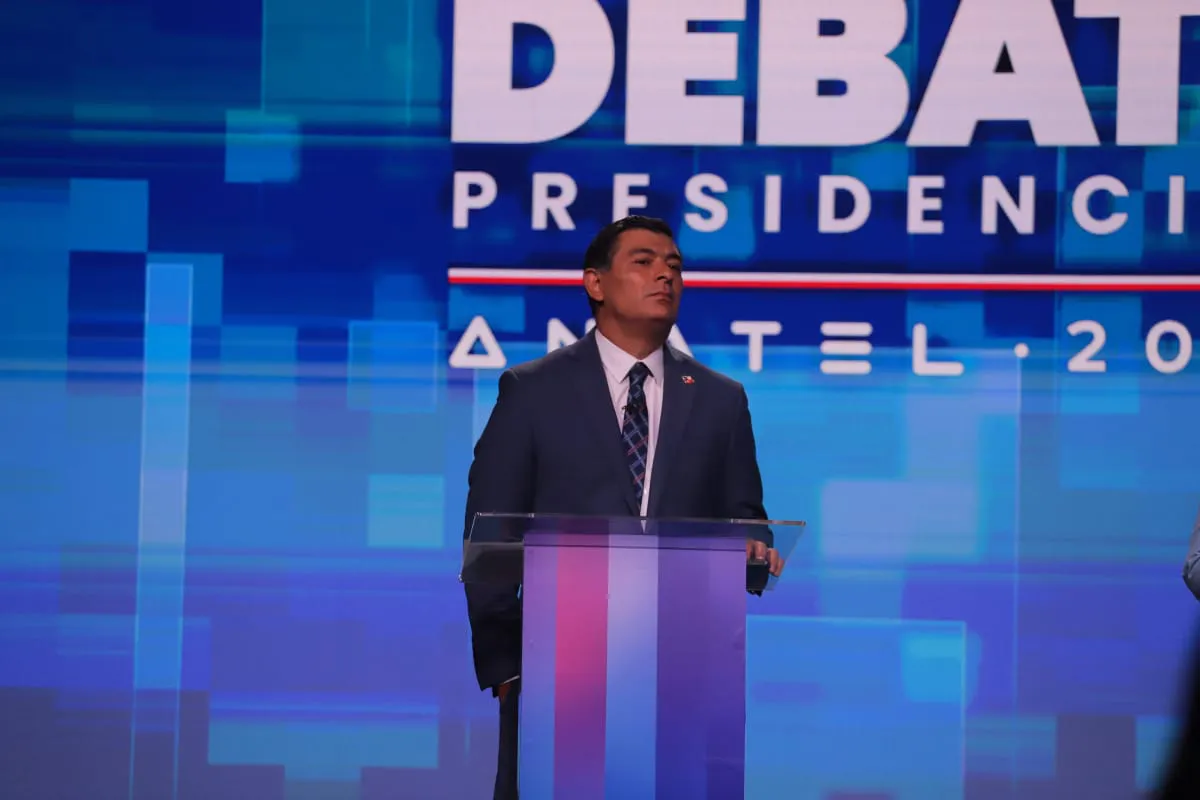 Franco Parisi  Fotógrafo Cristian Daniel González Henríquez para The Times en Español