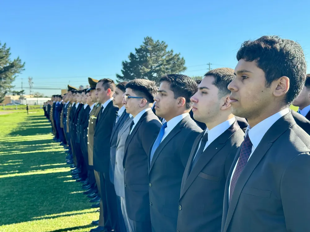 JOvenes postulantes a Carabineros
